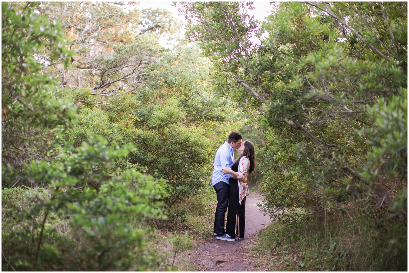 Destination_Wedding_Photographer_Ocracoke_Engagement_Shoot__0003