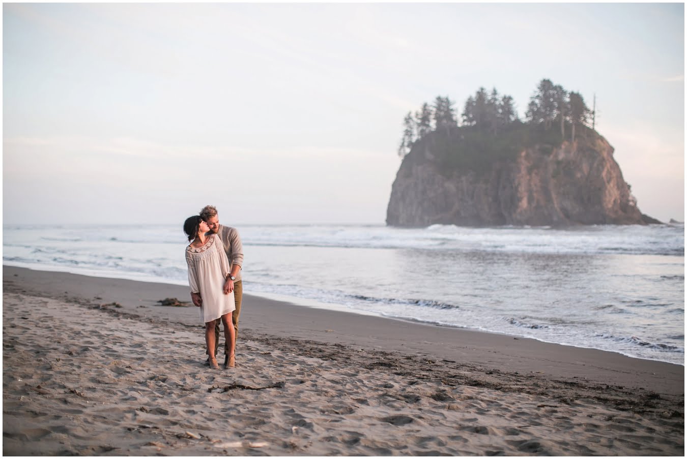 _Seattle_Wedding_Photographer_Second_Beach_Engagement__0020
