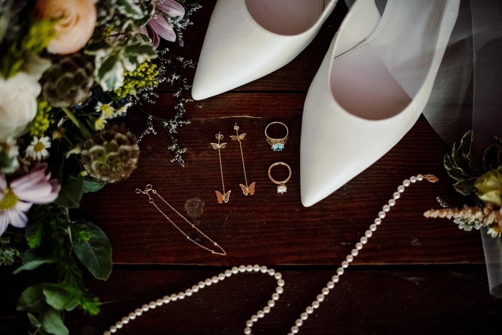 kira+jordan; wedding morning preps